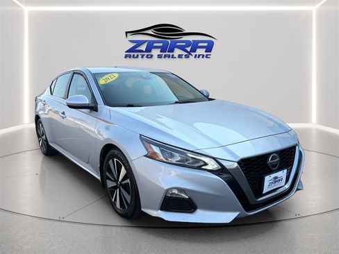 Used 2022 Nissan Altima 2.5 SV FWD image 9
