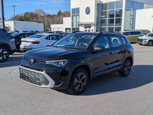 New 2026 Volkswagen Taos S image 7