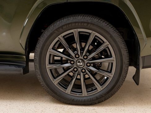 Used 2025 Lexus LX 700h F Sport image 45