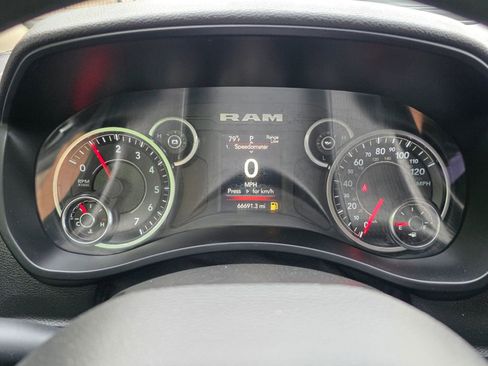 Used 2019 RAM 2500 Tradesman AWD/4WD image 17