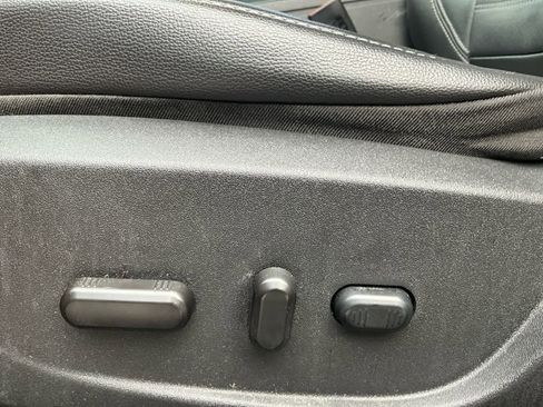 Used 2017 Ford Escape Titanium image 24