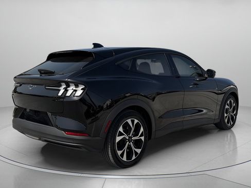 Certified 2025 Ford Mustang Mach-E Select w/ Comfort Package Lite AWD/4WD image 3