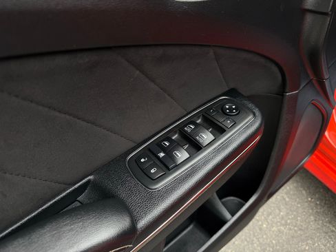 Used 2020 Dodge Charger SRT Hellcat image 38