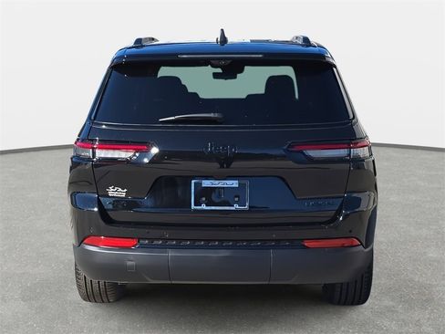 New 2025 Jeep Grand Cherokee L Limited image 6