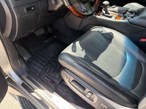 Used 2017 Lexus LX 570 4WD w/ Luxury Package image 24