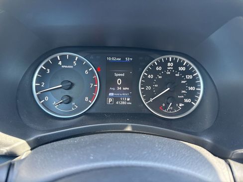 Used 2022 Nissan Sentra S FWD image 2