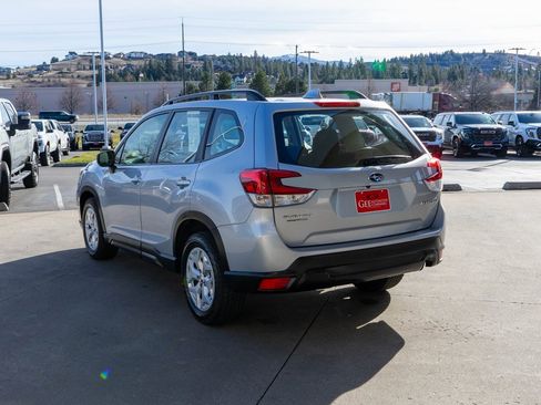 Used 2021 Subaru Forester image 5