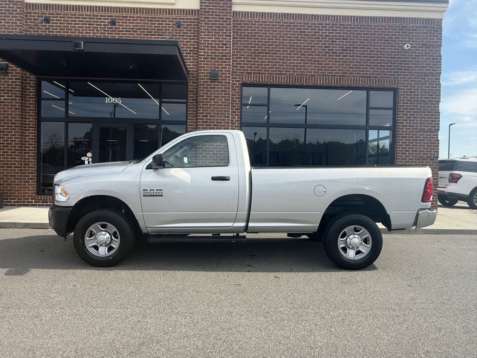 Used 2015 RAM 2500 Tradesman w/ Power & Remote Entry Group AWD/4WD image 3