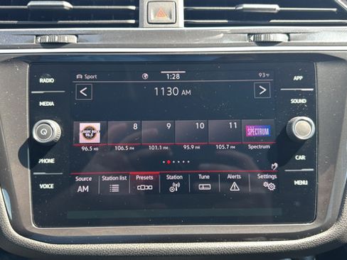 Used 2024 Volkswagen Tiguan Wolfsburg Edition AWD/4WD image 16