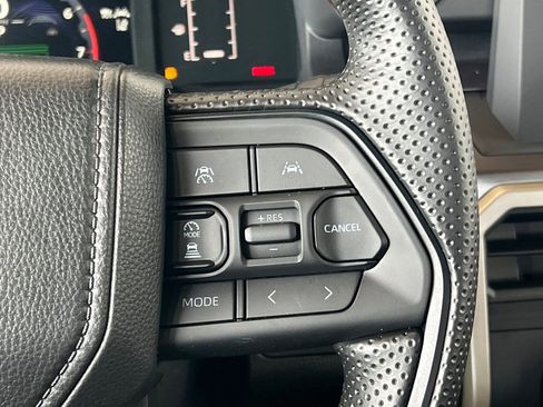 Certified 2025 Toyota Tacoma SR5 image 29