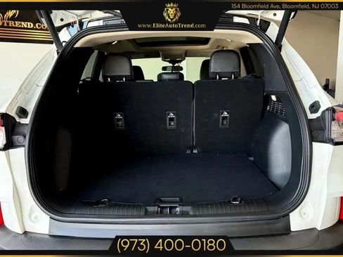 Used 2020 Ford Escape SEL image 19