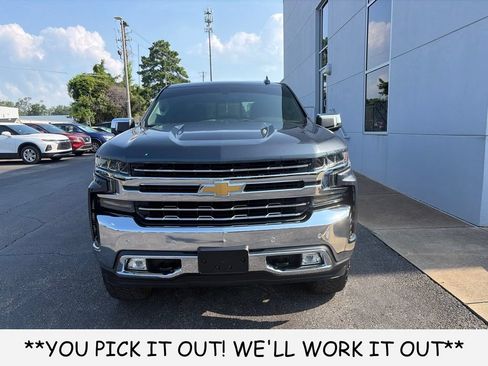 Used 2021 Chevrolet Silverado 1500 LTZ w/ Z71 Off-Road Package AWD/4WD image 2
