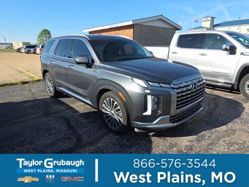 Used 2024 Hyundai Palisade Calligraphy image 1