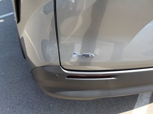 Certified 2026 Toyota Sienna XLE FWD image 15
