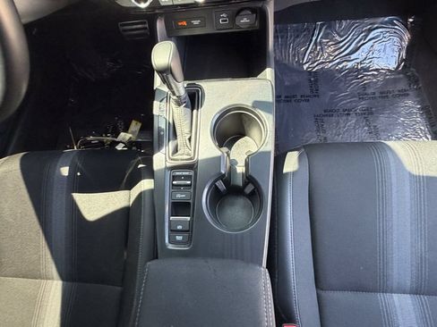 Used 2024 Honda Civic Sport image 9