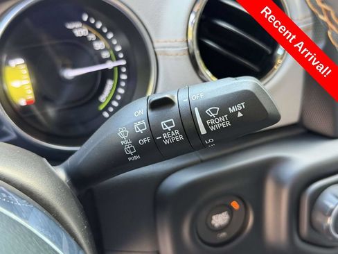 Used 2023 Jeep Wrangler Unlimited Sahara AWD/4WD image 25