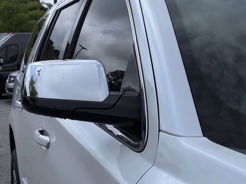 Used 2016 Chevrolet Tahoe LTZ AWD/4WD image 13
