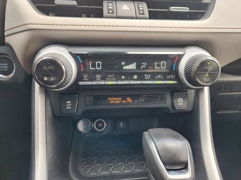 Certified 2022 Toyota RAV4 XLE Premium FWD image 18