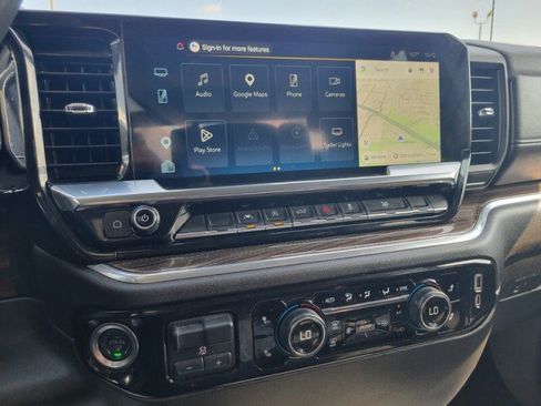 Used 2025 Chevrolet Silverado 1500 LT RWD image 21