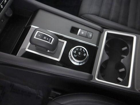 Used 2024 Mitsubishi Outlander SE AWD/4WD image 46