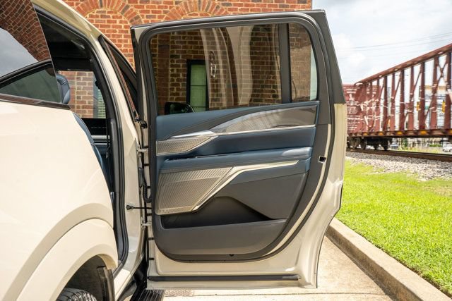 Used 2026 Cadillac Escalade IQ Sport 2 AWD/4WD image 49