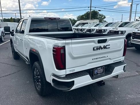 New 2026 GMC Sierra 2500 Denali Ultimate AWD/4WD image 8