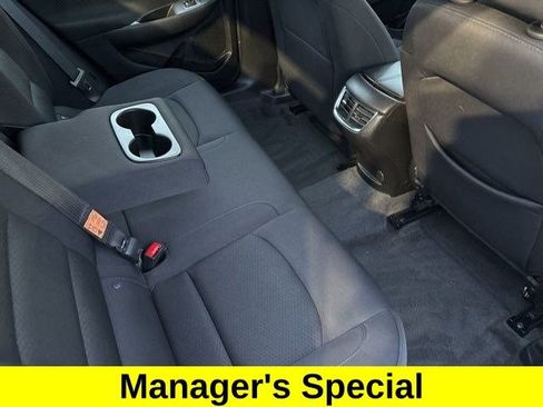 Used 2024 Chevrolet Malibu LT image 37