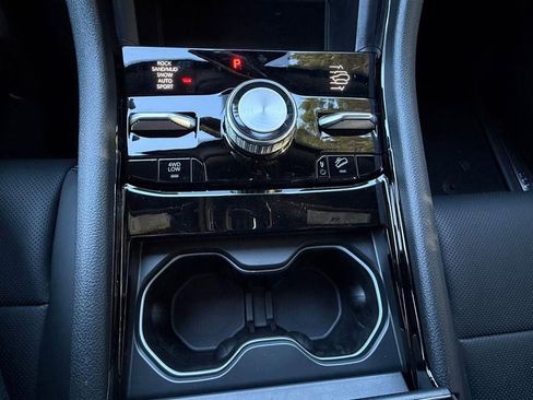 New 2025 Jeep Grand Cherokee Overland w/ Luxury Tech Group IV AWD/4WD image 18