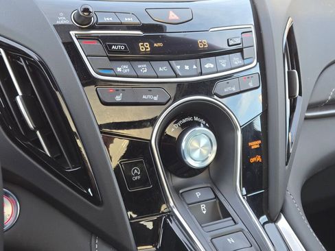 Certified 2025 Acura RDX SH-AWD image 28