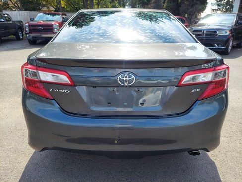 Used 2014 Toyota Camry SE FWD image 5