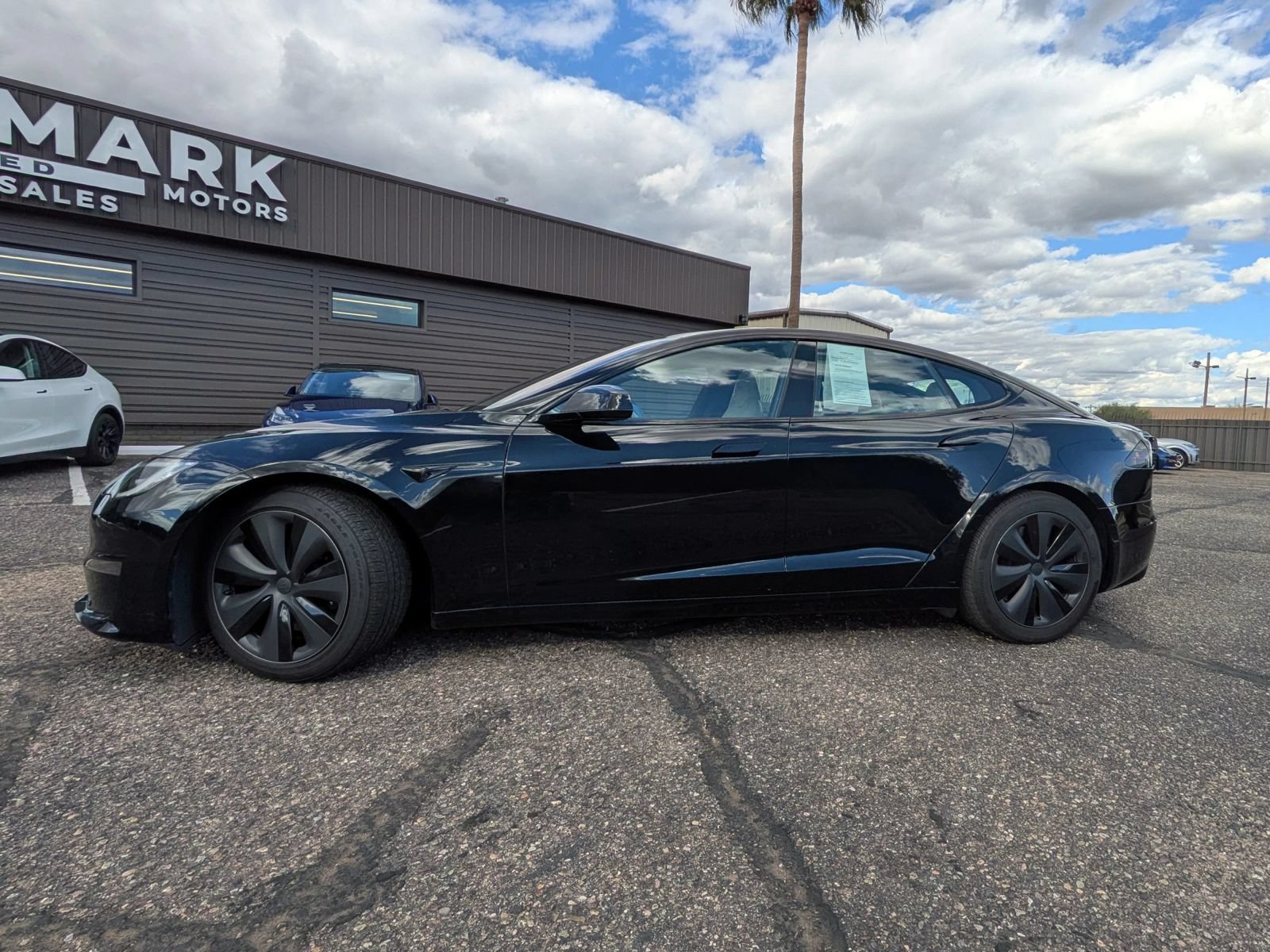 Used 2023 Tesla Model S Standard Range AWD/4WD image 3