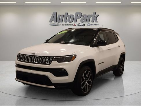 Used 2025 Jeep Compass Limited w/ Elite Group AWD/4WD image 7