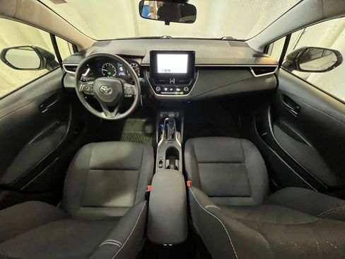 Used 2024 Toyota Corolla LE FWD image 13