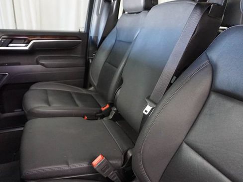 Used 2025 GMC Sierra 1500 SLT RWD image 13