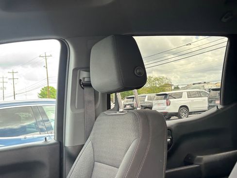 Used 2023 Chevrolet Silverado 1500 Custom image 9