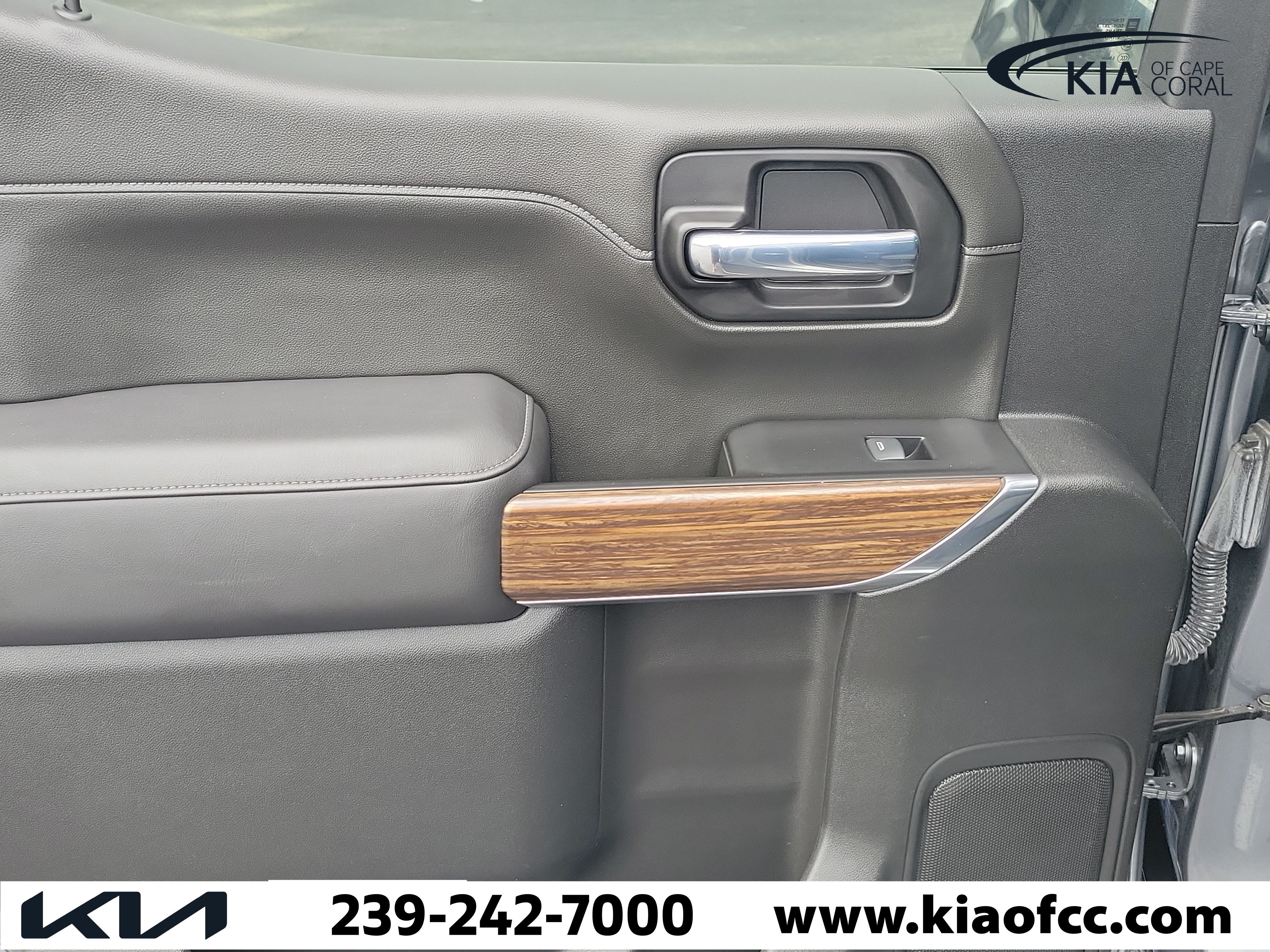 Used 2022 Chevrolet Silverado 1500 High Country w/ Z71 Off-Road Package AWD/4WD image 12