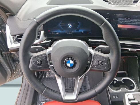Used 2025 BMW X2 xDrive28i w/ Premium Package image 15