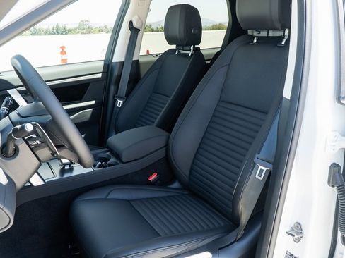 Used 2024 Land Rover Discovery Sport S image 15