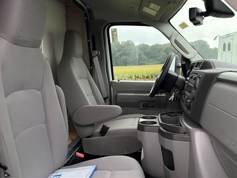 New 2027 Ford E-350 and Econoline 350 Super Duty w/ Power Equipment Group RWD image 13