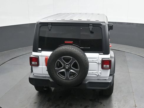 Used 2018 Jeep Wrangler Unlimited Sport S AWD/4WD image 31