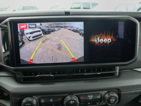 New 2026 Jeep Wrangler Unlimited Rubicon AWD/4WD image 17
