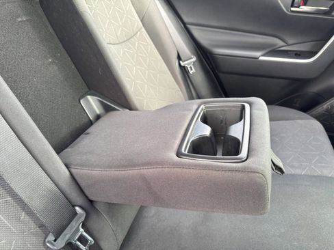 Certified 2021 Toyota RAV4 XLE image 32