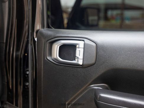 Used 2024 Jeep Wrangler Sport S AWD/4WD image 62