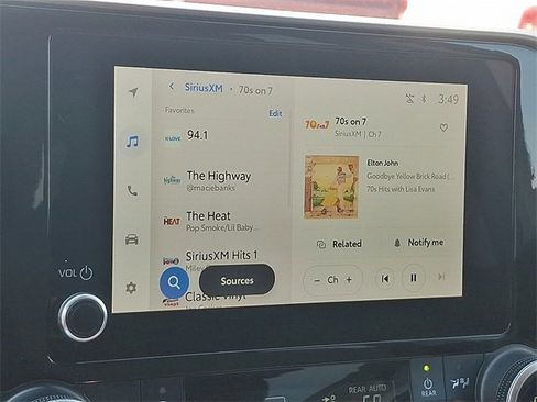 Used 2023 Toyota Highlander L image 16