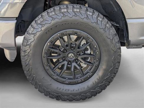 Used 2021 Ford F150 XLT image 24