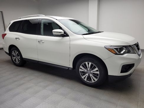 Used 2019 Nissan Pathfinder SV FWD image 11