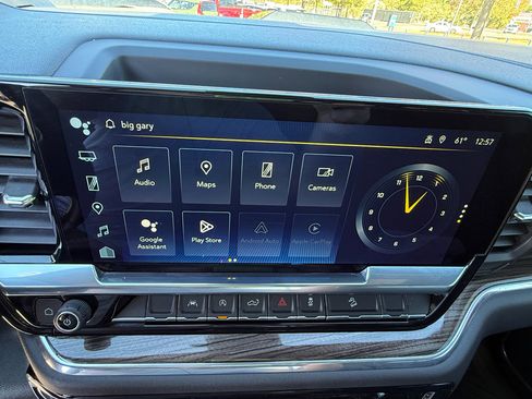 Used 2024 Chevrolet Silverado 1500 LT Trail Boss w/ Convenience Package II image 18