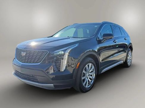 Used 2020 Cadillac XT4 Premium Luxury w/ Cold Weather Package AWD/4WD image 3