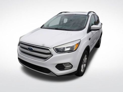 Used 2018 Ford Escape SE FWD image 8
