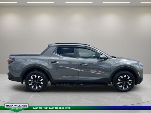 Used 2025 Hyundai Santa Cruz SEL AWD/4WD image 2
